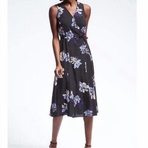 140 NWT Banana Republic Romantic Whimsygoth Black Floral Wrap Maxi Dress Medium